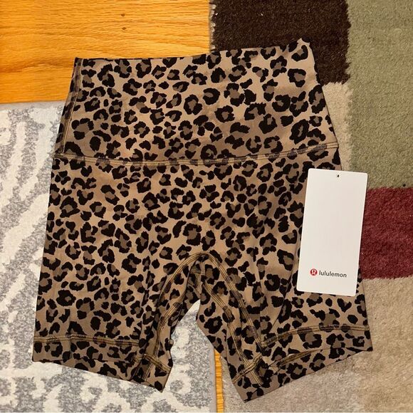 NWT 4 Align 6” No Line High-Rise Biker Yoga Shorts 6" inseam - lululemon Leopard - Picture 2 of 8